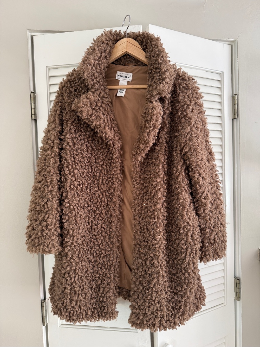 Plush 3/4 length Teddy boucle jacket/coat oat in Warm Brown: Never worn!